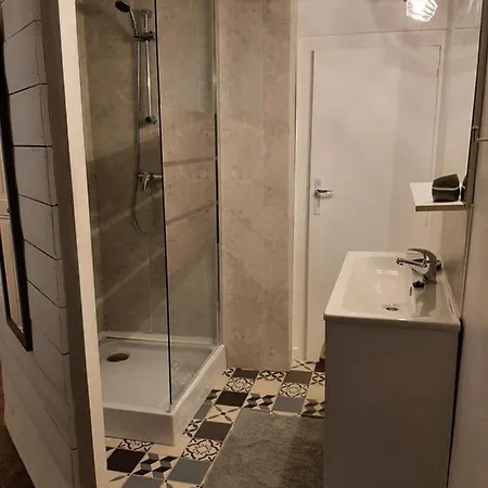 Petite Maison Agreable Au Centre D'angouleme * アングレーム